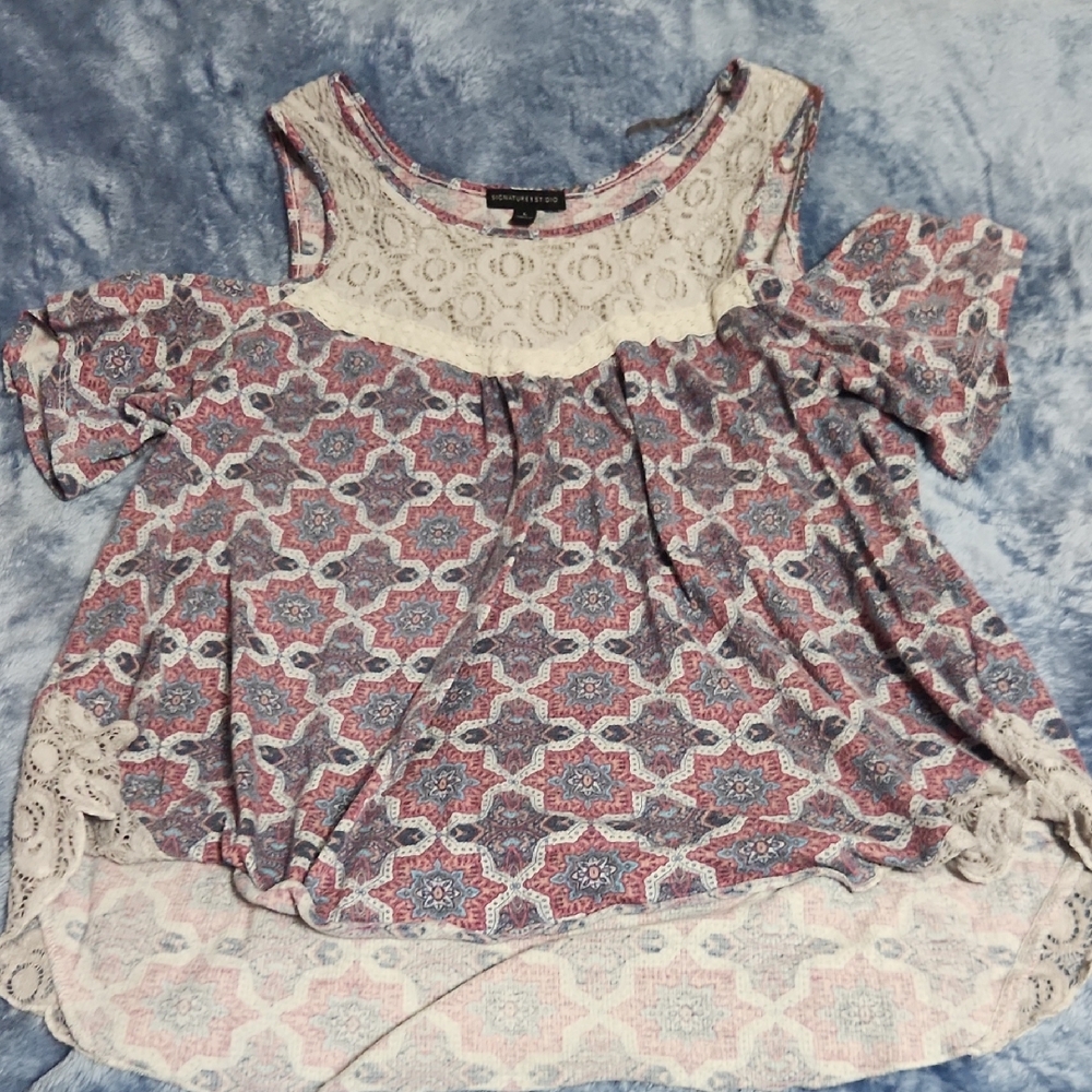 Signature Studio Pink and Cream Ruffled Blouse